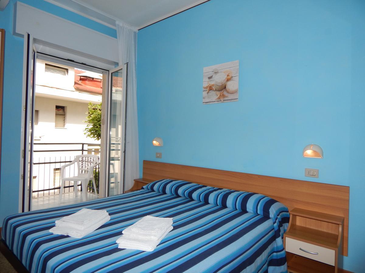 Hotel Vera Riccione Eksteriør bilde