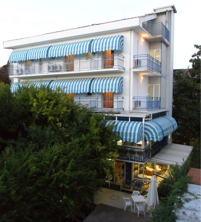 Hotel Vera Riccione Eksteriør bilde